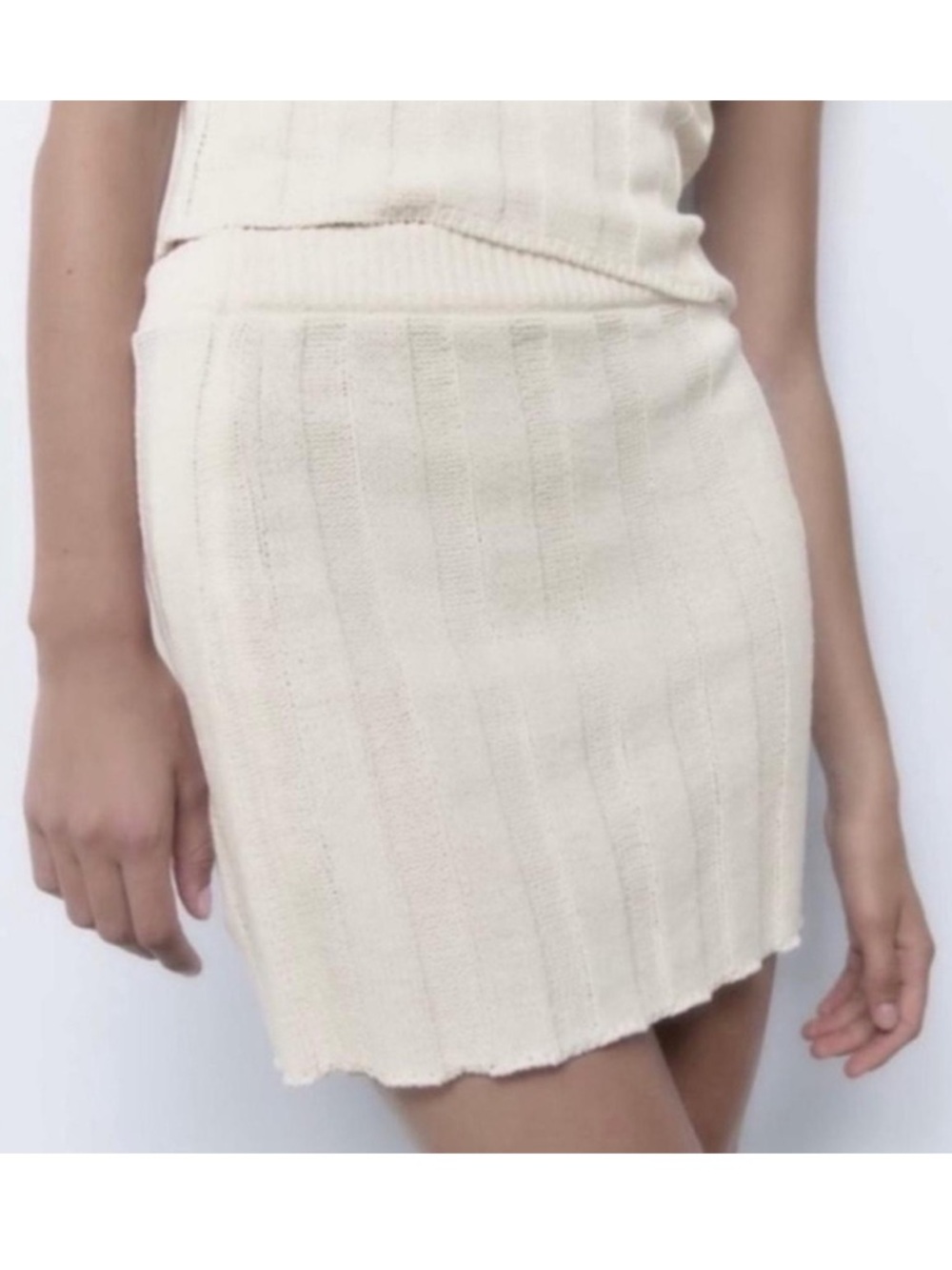 ZARA Cream Ivory Knit Ribbed Lightweight Mini Skirt Size Small NEW